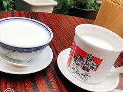 -周大娘牛乳(旧寨古村总店)