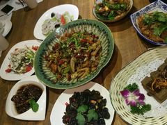 -胡桃里音乐餐厅(陶溪川店)(川湘赣菜·世界百大酒庄直供红酒·音乐表演)