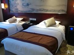 -中家鑫园温泉酒店鑫悦汤泉