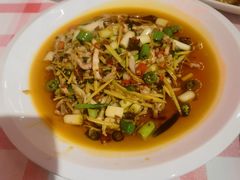 -洪霞餐馆·川菜·鲜货现炒(两江春城店)