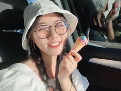 -星巴克(济南美莲广场店)