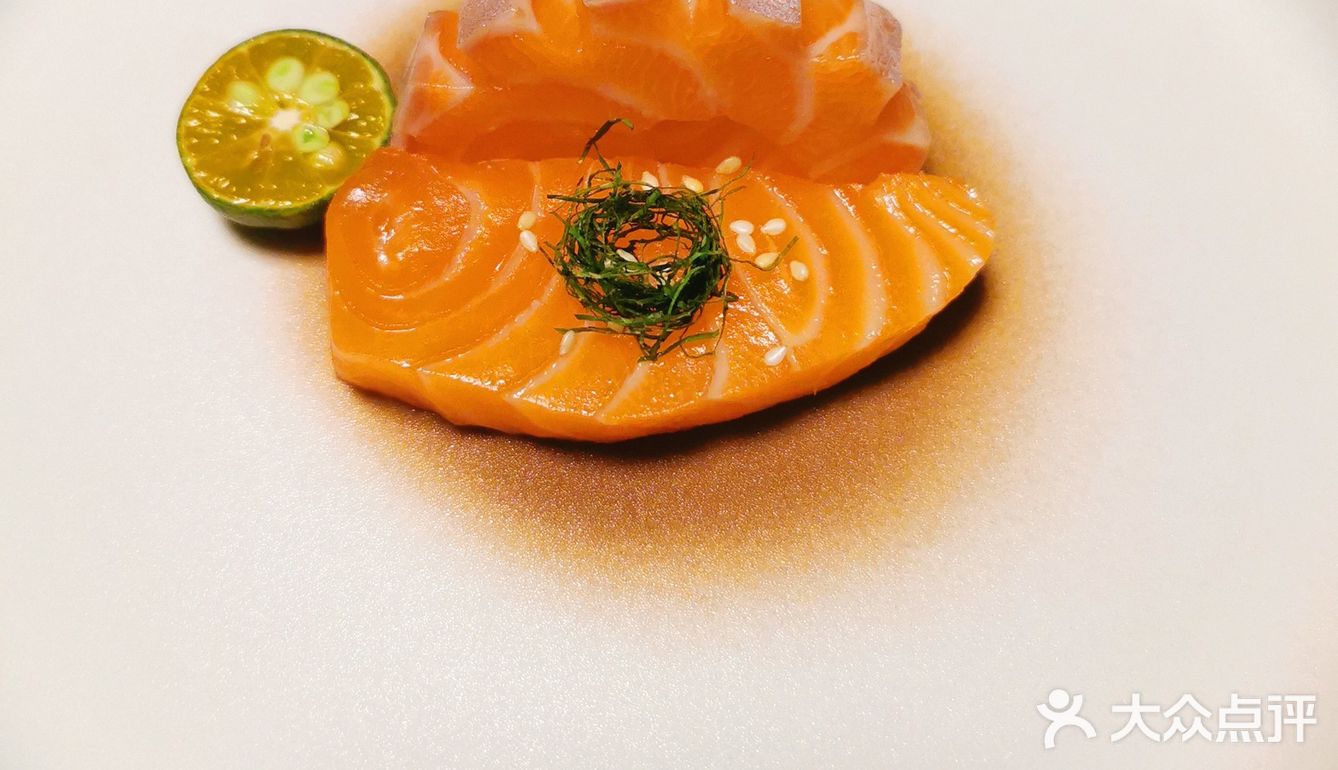 美学与美食相结合的高逼格日料餐厅打卡。[礼花][礼花][亲亲][亲亲]