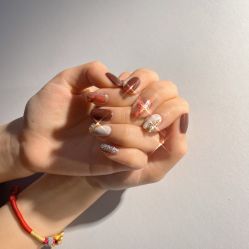-花系美·美甲美睫精品店