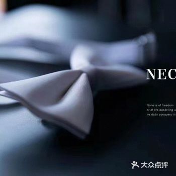 地址：「W·DRESSES婚纱礼服定制(公园1903