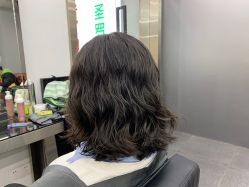 -诗悦发型SALON·圣罗兰店