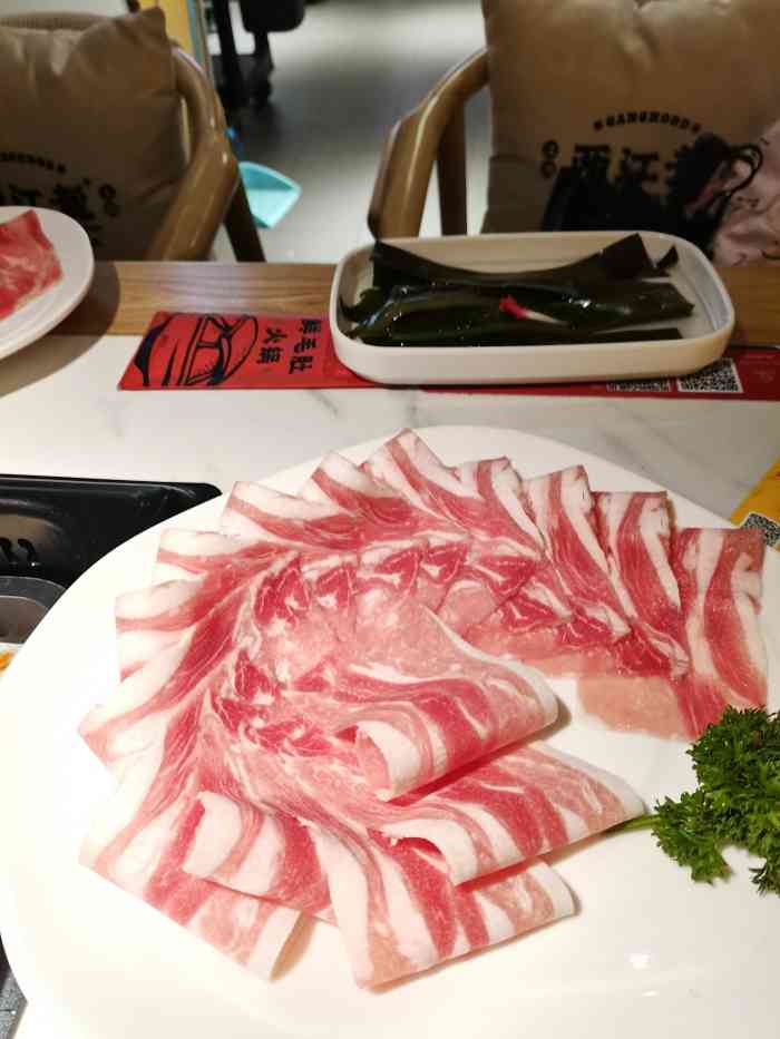 两江龙毛肚火锅(万达店)-"跟家里人小聚来的这家.【位置】就在万达.