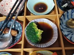 -轻蔬不用等·素食(江苏路店)