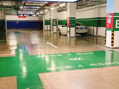 -龙湖星悦荟-停车场