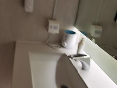 -新华文创·光的空间