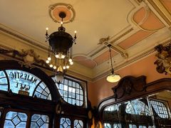 -Majestic Café