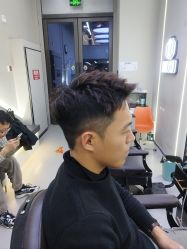 -尤司男士国潮理发馆