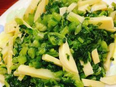 -胡子饮食店