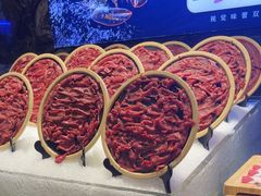 -雍容荟帝王蟹活龙虾展台自助(IFS黑金店)