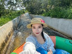 -雪山彩虹谷景区