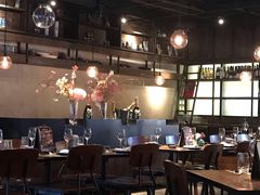 -Carbon莫卡哆·意大利复古集市餐厅(杭州大厦店)