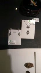 -北京七彩云南翡翠珠宝旗舰店(月坛店)