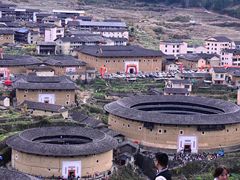 -初溪土楼群