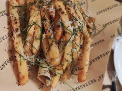 -Mark&Mars Restaurant