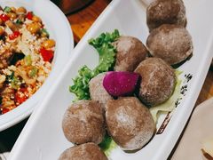 -老牌坊云南鱼豆花火锅(哈西万达店)