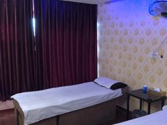 -东方亮足道(中国红街店)