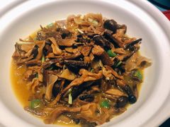 鱼汤煮杂菌-天怡·鱼工厂(梅溪湖店)