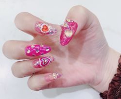 -手牵手美甲