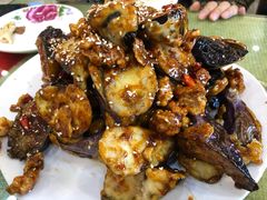 焦糖茄子牛肉粒-桃子餐厅·天津菜(红星路直营店)