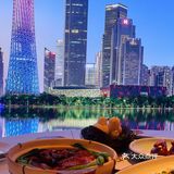 在北京,与“小蛮腰”共晚餐