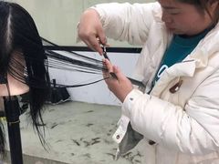 -首脑美容美发化妆美甲培训学校(长沙校区)