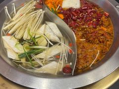 -沸炉重庆老火锅(军事博物馆店)