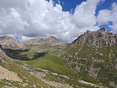 -莲宝叶则景区