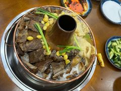 -岳记兴隆·青城腊排铜火锅(融创店)