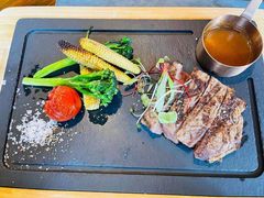 澳洲M5和牛西冷-YUE·6·西式融合餐厅(外滩六号店)