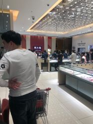 -周大福CHOW TAI FOOK(欧亚卖场店)