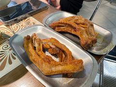 -顶上头•螺蛳粉火锅(德思勤复地星光店)