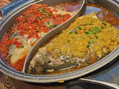 -阿瓦山寨·湘菜现炒·剁椒鱼头王(咸阳总店)