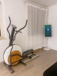 -闺蜜瑜伽·普拉提女性塑形馆