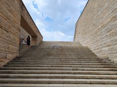 -盘龙城国家考古遗址公园