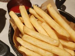 -必胜客(尹山湖歌林公园店)