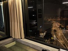 -Yolo私汤温泉设计师酒店(重庆南滨路店)