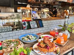 -Common Table · Brunch & Coffee
