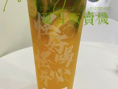 潮汕路边柠檬茶-茶力的小怪兽(梅林卓悦汇店)