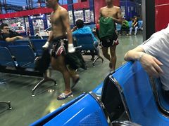 -星巴克(香港国际机场44号闸店)