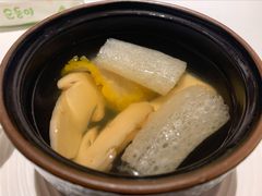清甜甘冽松茸汤-悦融琥珀·京鲁菜·海味珍品(西单店)