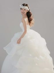 -至臻微拉婚纱摄影