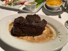 -茹丝葵经典牛排馆(上海外滩店)
