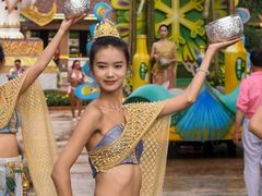 -七彩云南欢乐世界