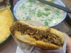 牛肉烧饼（多肉）-穆得·老周家牛肉烧饼(普利街店)