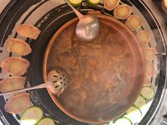 -阿山卓·野生菌火锅·纳西火塘烤肉