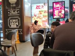 大堂-汉堡王(徐汇绿地缤纷店)
